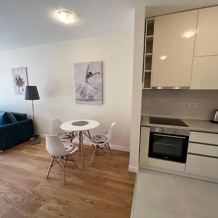 White Homes 50 - Central Point * Podgorica